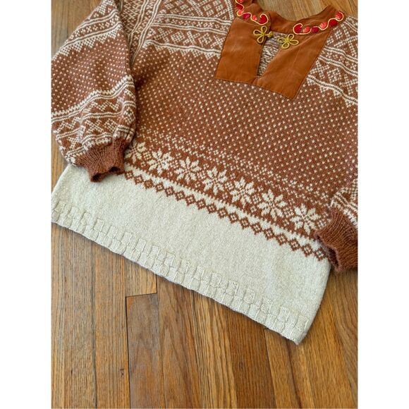 Handmade Wool/Angora Women’s Sweater L Embroidered Collar - Picture 2 of 13